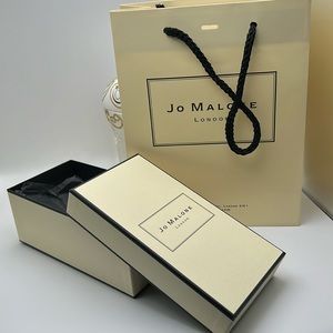 Jo MALONE London - Gift Box, Black Issue Papers & Shopping Bag 😍host-pick!